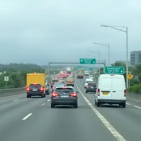 tráfego na rodovia Rio-Santos